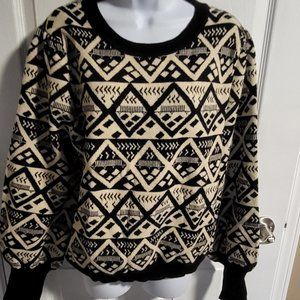 Lularoe B&W Piper Sweater Sz XL NWT